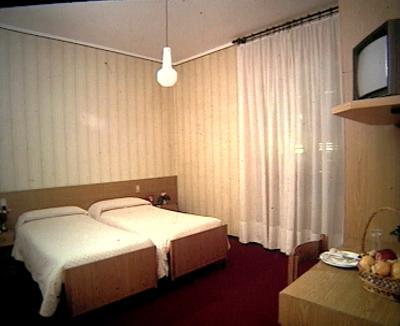 Hotel Margna มอร์เบญโญ ภายนอก รูปภาพ